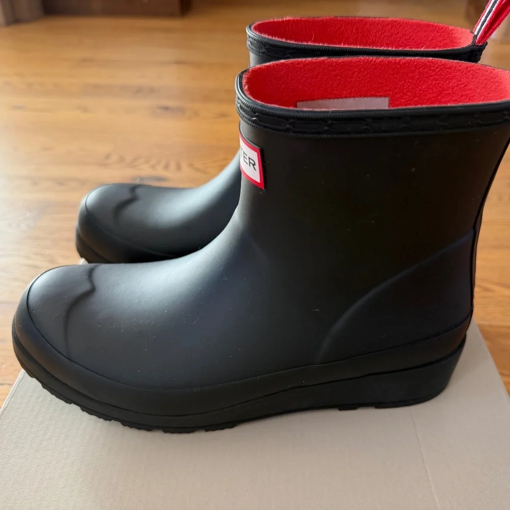 LIKE NEW Hunter Women's PLAY™ Short Rain Boots in Black (Size US 6 / EU 37) - Picture 7 of 14